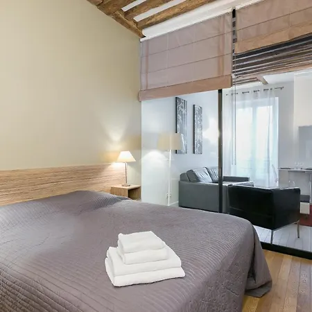 Apartment Le Marais Place Sainte Catherine With Ac Paris
